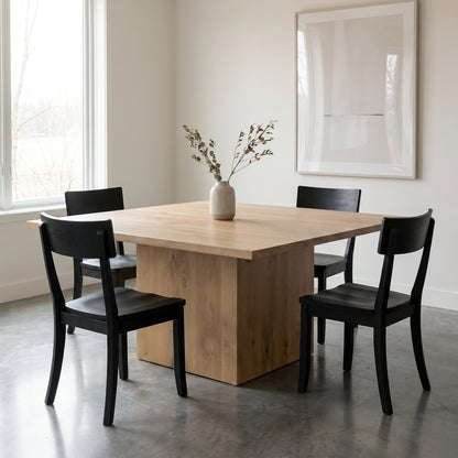 Lucia Chair